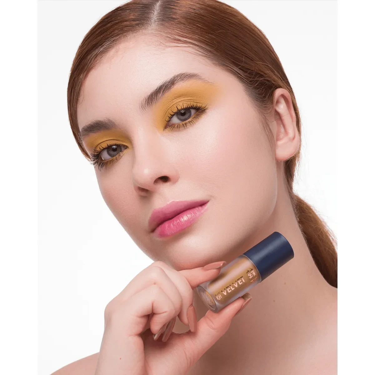 Bt-Velvet-2x1-Bruna-Tavares-Sombra-E-Primer-Cor-Somb-Mustard3.webp